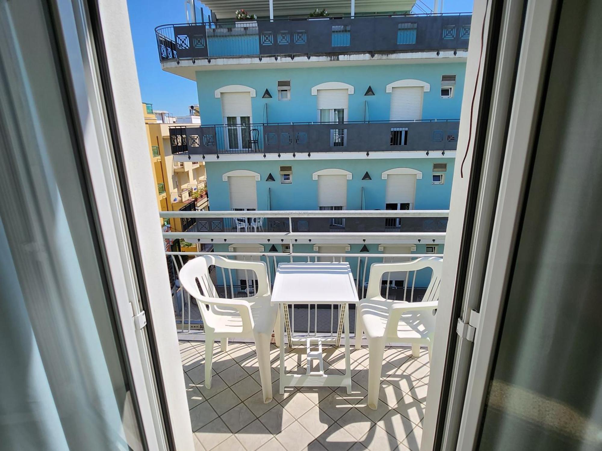 רימיני Alevon Hotel מראה חיצוני תמונה