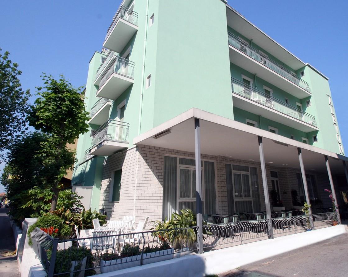 רימיני Alevon Hotel מראה חיצוני תמונה