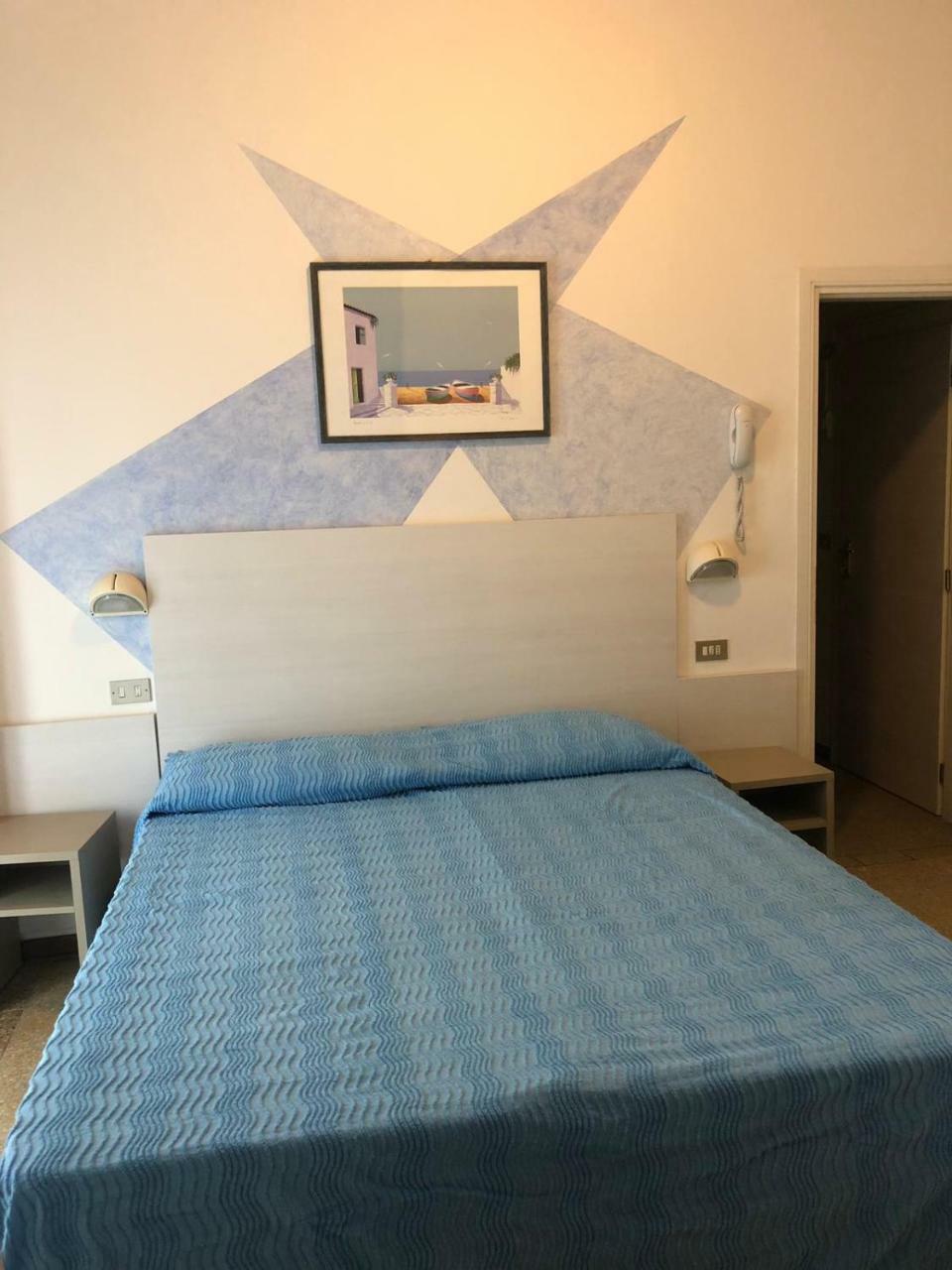 רימיני Alevon Hotel מראה חיצוני תמונה