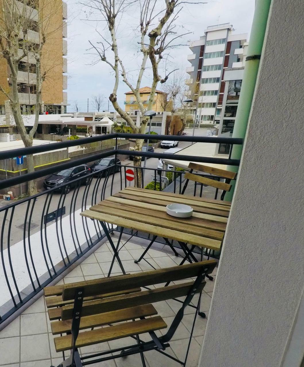 רימיני Alevon Hotel מראה חיצוני תמונה