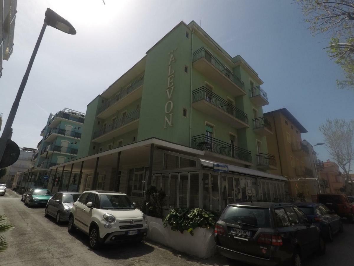 רימיני Alevon Hotel מראה חיצוני תמונה